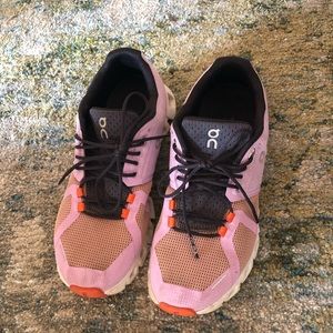On Cloud Running shoes size 7